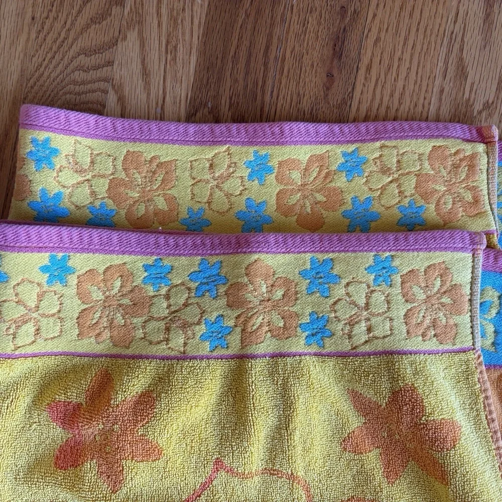 2 Vintage 90s Hibiscus Beach Towels Multicolor Embroider Appliqué Tropical Boho